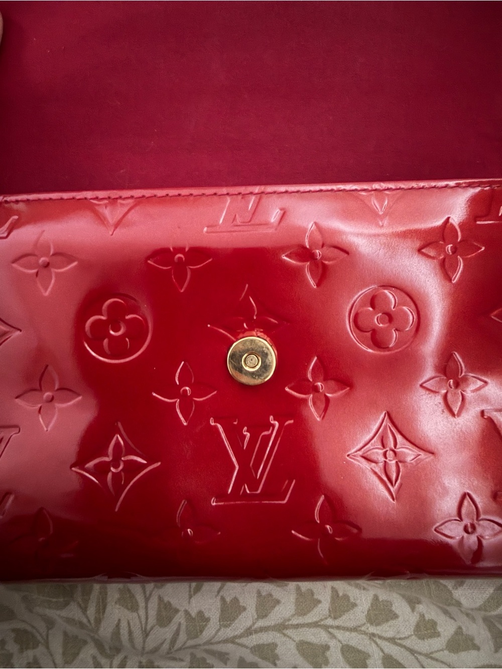 Louis Vuitton Red Vernis Monogram Chain Wallet with Gold Hardware - Picture 15 of 16